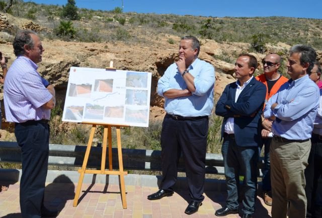 Fomento construye cinco zonas de estacionamiento para autobuses en la carretera que une Cartagena con La Azohía para mejorar la seguridad - 2, Foto 2