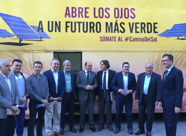 El Alcalde visita el autobús informativo de Anpier en ruta por el Camino del sol - 1, Foto 1