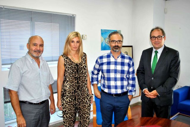 El alcalde mantiene una reunión con los responsables de la UNED para conocer la situación de la extensión del Noroeste - 1, Foto 1