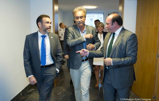 José López y Pedro Antonio Sánchez inauguraron la exposición Peces de Pedro Cano - 1, Foto 1