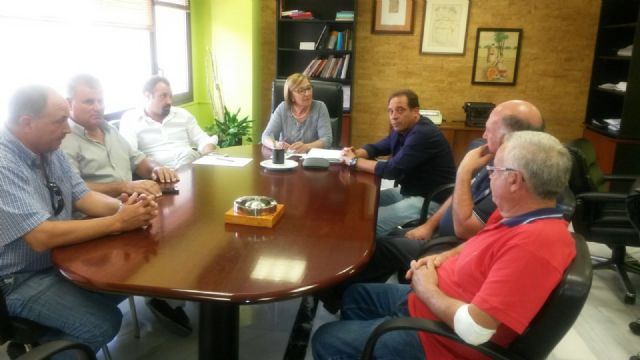 El Ayuntamiento revisará la tasa por ocupación de la vía pública de los vendedores ambulantes - 1, Foto 1