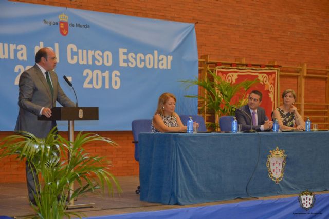 IES Sanje y la problemática del ferrocarril a su paso por Alcantarilla presentes en la Apertura del Curso Escolar 2015-2016 - 3, Foto 3