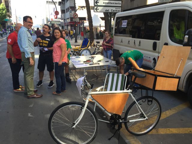 Numerosos murcianos abarrotan la Avenida de la Constitución y Jaime I para disfrutar con las actividades de la Ciclo Vida - 4, Foto 4