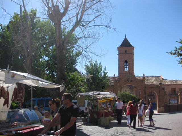El Mercado Artesano en La Santa se celebra de nuevo, retomándolo después de la temporada de verano, Foto 6
