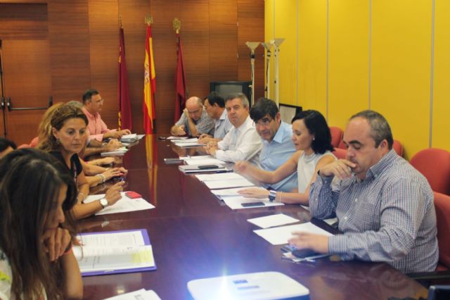 El grado de ejecución presupuestaria, en Comisión de Hacienda - 1, Foto 1