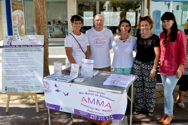 AMMA celebra el Día Mundial del Alzheimer con una mesa informativa en San Pedro del Pinatar - 1, Foto 1
