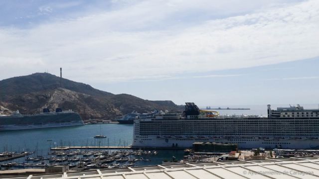 La tercera triple escala del año deja más de diez mil cruceristas - 5, Foto 5