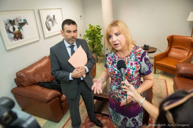 López traslada a la consejera de Familia los principales temas sociales de Cartagena - 4, Foto 4
