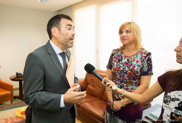 López traslada a la consejera de Familia los principales temas sociales de Cartagena - 5, Foto 5