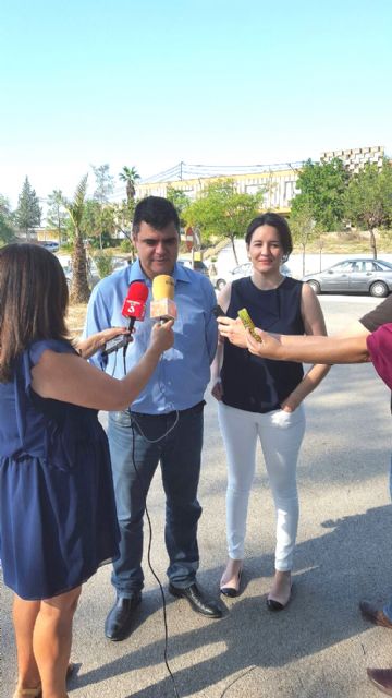 El PSOE denuncia que el Gobierno regional está desmantelando la Enseñanza Pública al no dotar a los centros de los materiales y los equipos básicos - 1, Foto 1