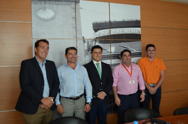 El alcalde, José Miguel Luengo elogia el crecimiento del Grupo Caliche convertido en un referente internacional de logística y transporte - 3, Foto 3