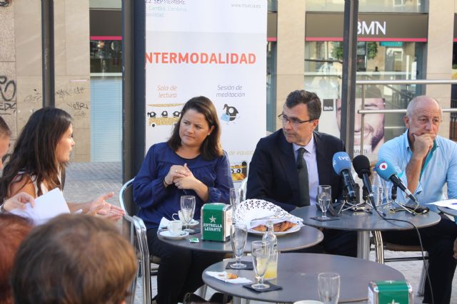 El Alcalde comparte un desayuno con vecinos para hablar sobre Murcia - 3, Foto 3