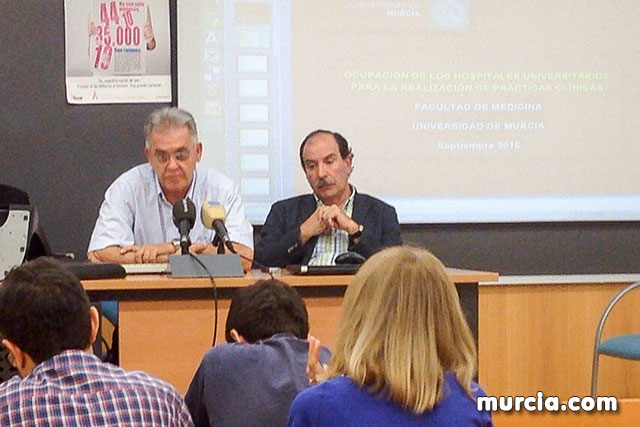 Ganar Totana-IU denuncian la grave situacin a la que se enfrentan los estudiantes de medicina de la Universidad de Murcia - 8