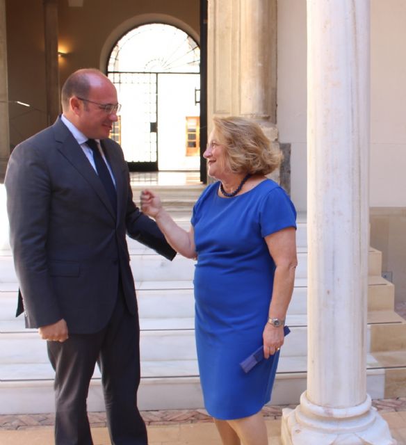 Pedro Antonio Sánchez destaca la labor del colectivo farmacéutico en la Región de Murcia - 2, Foto 2