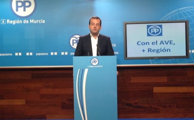 La firma del acuerdo para la llegada del AVE es vital para el desarrollo de la Región - 1, Foto 1