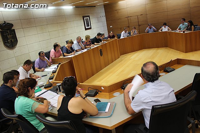 Piden la puesta en marcha de una oficina que gestione los servicios que prestaba la liquidadora en el Registro de la Propiedad, Foto 1