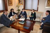 El Alcalde de Cehegín se reúne con el Presidente de la Comunidad Autónoma para exponerle la situación económica del municipio
