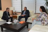 El alcalde de Lorquí traslada al consejero de Fomento las necesidades del municipio
