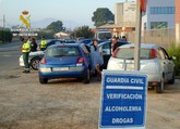 La Guardia Civil despliega un amplio dispositivo de verificación de alcoholemia y drogas en la conducción y detiene a una docena de conductores