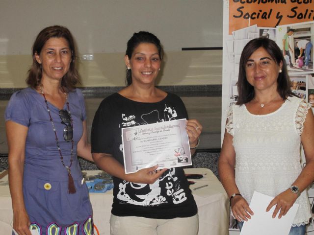 Costura y reciclaje de prendas en un taller para la integración social - 2, Foto 2