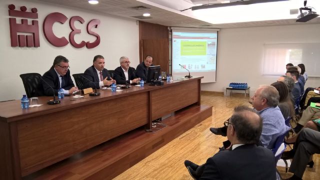 Inauguración del seminario Equipos de protección individual frente a contaminantes químicos - 1, Foto 1