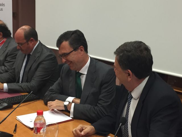 El Alcalde reivindica la Universidad como parte esencial de la sociedad - 2, Foto 2