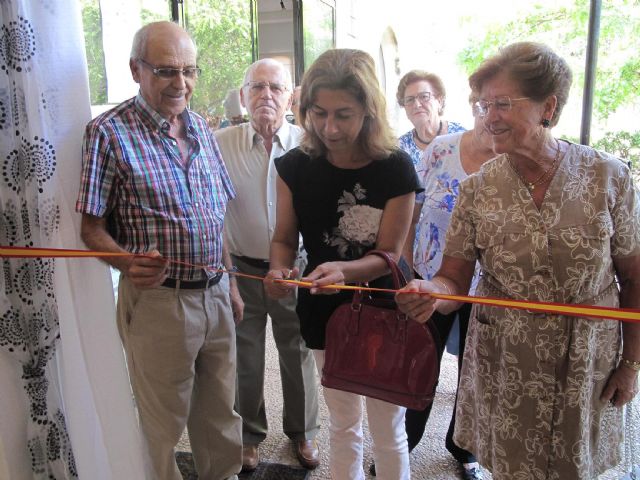 La concejala de Servicios Sociales inaugura la Semana Cultural del Polígono de Santa Ana - 2, Foto 2