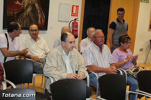 La Corporacin municipal rinde un sencillo reconocimiento institucional de gratitud a la figura del vecino recientemente fallecido, Juan Antonio Yñez de Lara - 4