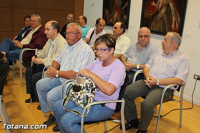 La Corporacin municipal rinde un sencillo reconocimiento institucional de gratitud a la figura del vecino recientemente fallecido, Juan Antonio Yñez de Lara - 6