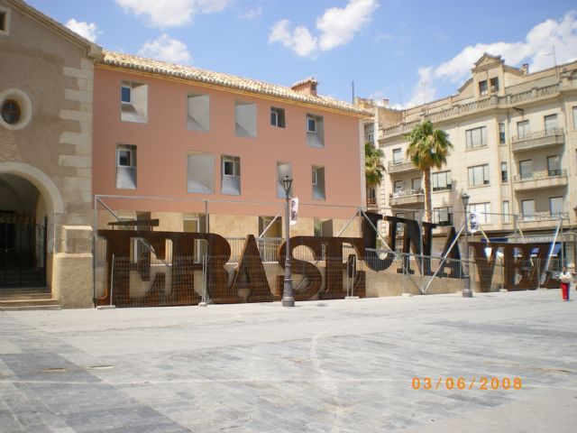 Los jóvenes de IU-Verdes quieren que se arreglen las goteras de la biblioteca - 1, Foto 1