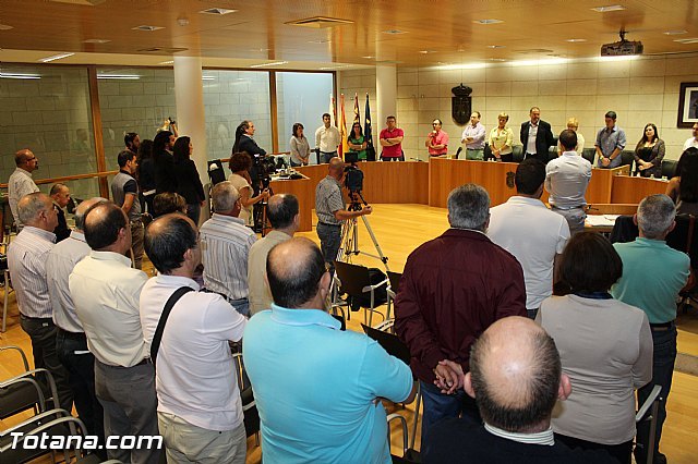 La Corporación municipal rinde un sencillo reconocimiento institucional de gratitud a la figura del vecino recientemente fallecido, Juan Antonio Yáñez de Lara, Foto 1