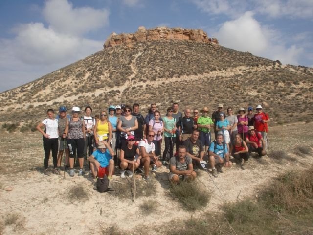 33 personas participaron en una ruta senderista por Mula y Albudeite, Foto 1