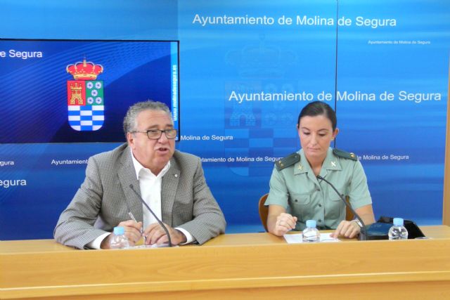 La Plaza de España de Molina de Segura acoge los actos de celebración del Día de la Fiesta Nacional y de la Patrona de la Guardia Civil el lunes 12 de octubre - 2, Foto 2