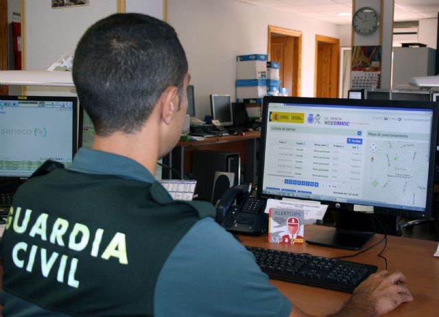 La Guardia Civil localiza a una joven desorientada en una zona de monte de Bullas - 1, Foto 1