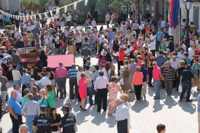Con el encendido de la Feria arrancan cinco días de Fiestas Patronales en honor a la Virgen del Rosario - 1, Foto 1