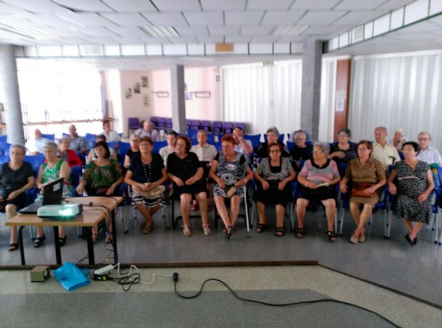 El servicio de Teleasistencia informa sobre productos de apoyo para las actividades cotidianas, Foto 4