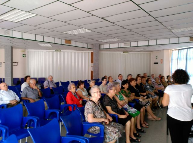 El servicio de Teleasistencia informa sobre productos de apoyo para las actividades cotidianas, Foto 5