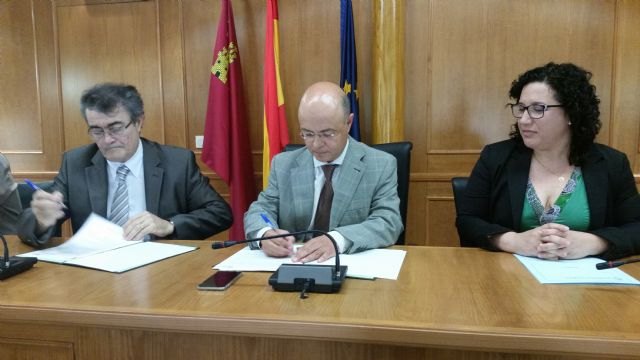 Un convenio entre la Agencia Tributaria regional y la comunidad de regantes de Pliego permitirá mejorar su gestión y recaudación - 1, Foto 1