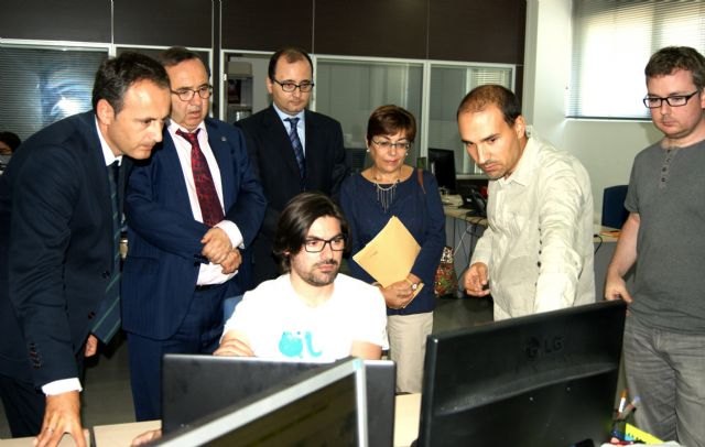 Más de 150 titulados universitarios trabajan en una de las 26 empresas innovadoras de base tecnológica instaladas en el CEEIM - 1, Foto 1