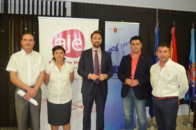 El alcalde, José Miguel Luengo  destaca el papel de los jóvenes empresarios en la recuperación económica - 1, Foto 1