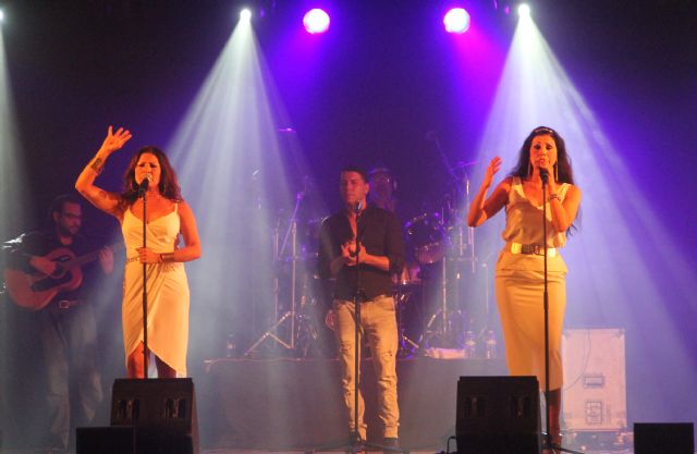 Puerto Lumbreras se dejó llevar con el ritmo de Azúcar Moreno - 2, Foto 2