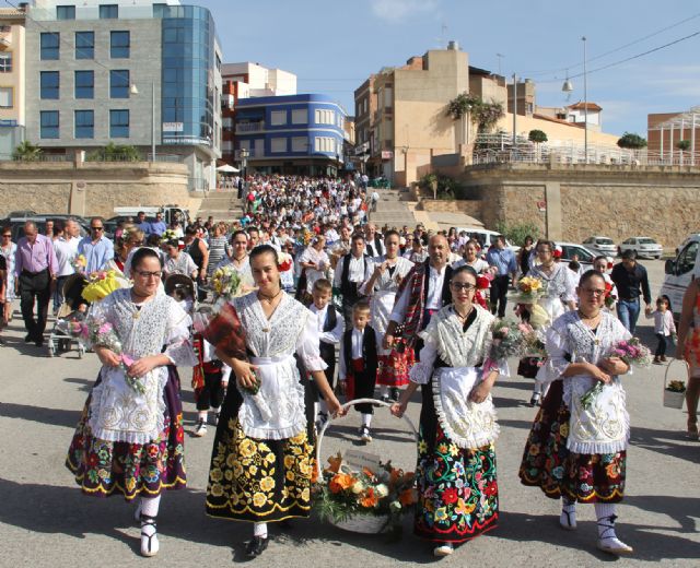 Puerto Lumbreras acoge la tradicional Ofrenda Floral a la Virgen del Rosario' 2015 - 2, Foto 2