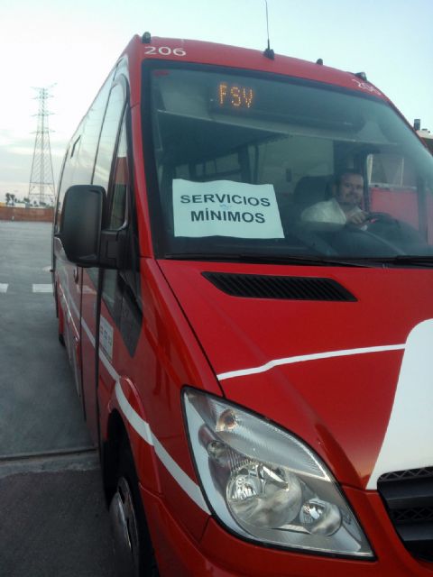 Seguimiento del 100% en la huelga de autobuses urbanos (los coloraos) de Murcia - 2, Foto 2