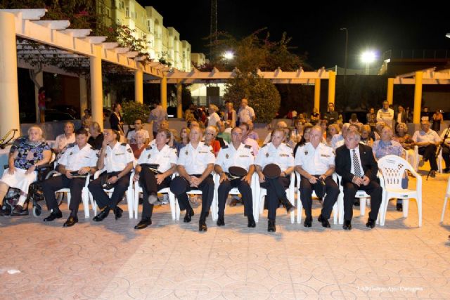 Urbanización Mediterráneo entregó sus Carabelas de Plata - 1, Foto 1