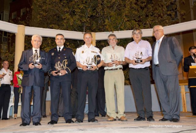 Urbanización Mediterráneo entregó sus Carabelas de Plata - 4, Foto 4