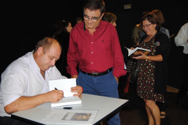 El escritor Santiago Ricardo Hernández presenta Jake Ryan y el manuscrito de Ricardo de Chartres - 2, Foto 2