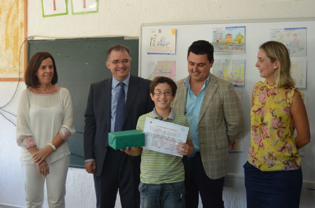 Los premiados en el concurso de dibujo Crece en Seguridad recibieron sus premios y diplomas - 1, Foto 1