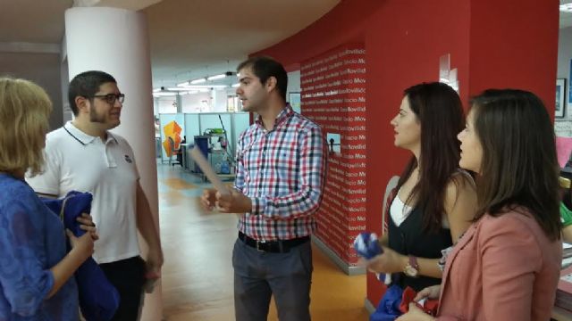 Ricardo Segado recibe a voluntarios europeos del Programa Erasmus+Juventud en Acción - 1, Foto 1