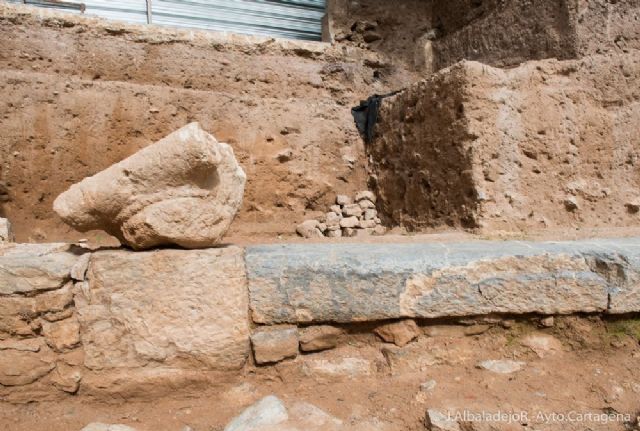 Las excavaciones de la Plaza de la Merced siguen asombrando - 1, Foto 1