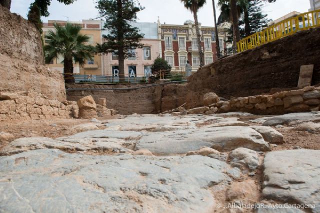 Las excavaciones de la Plaza de la Merced siguen asombrando - 2, Foto 2